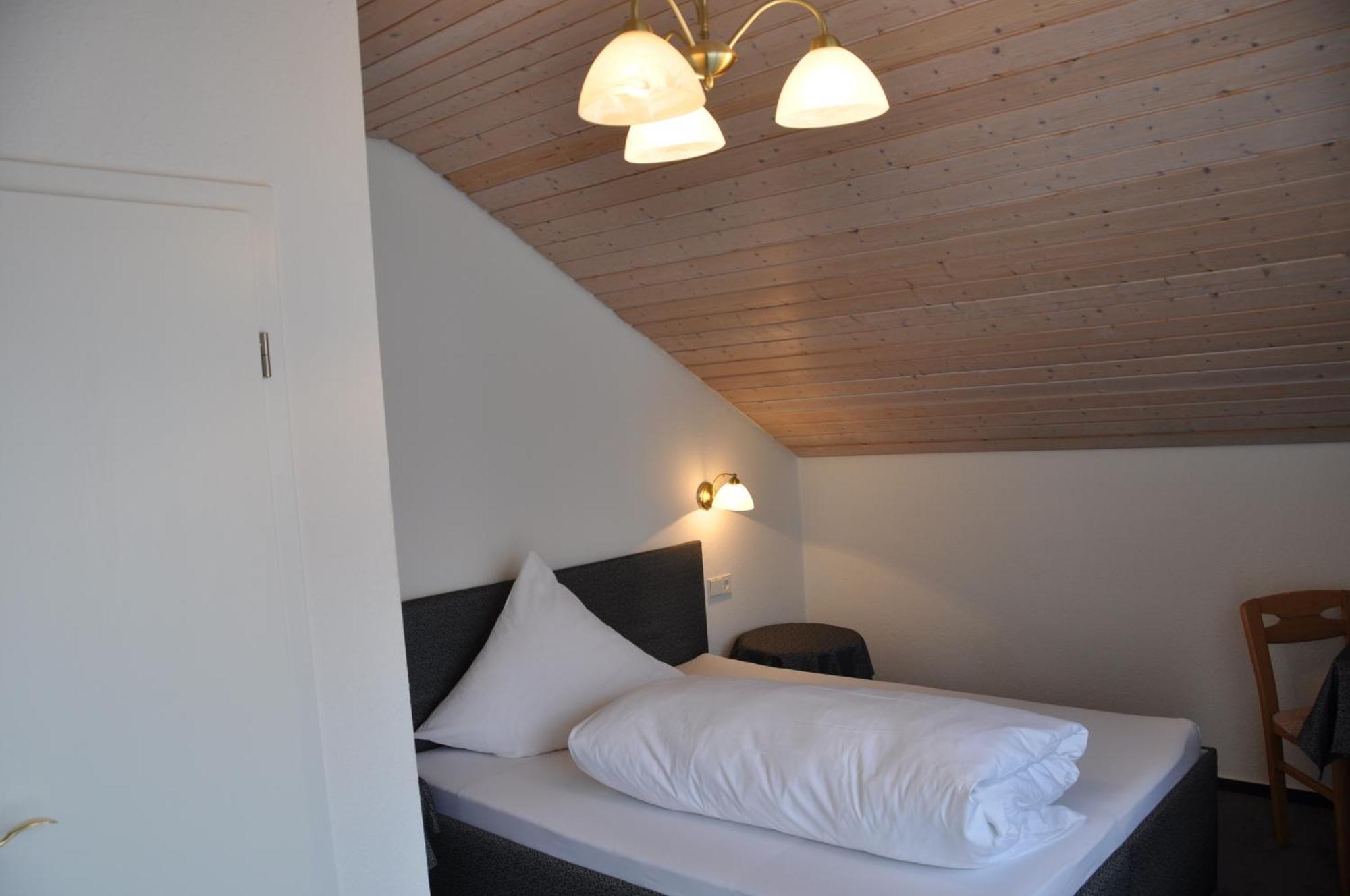 Gaestehaus Ullmannshof Kirchheim am Neckar Værelse billede