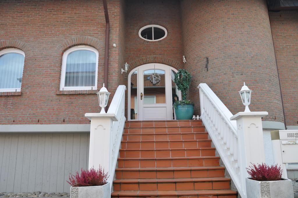 Gaestehaus Ullmannshof Kirchheim am Neckar Eksteriør billede