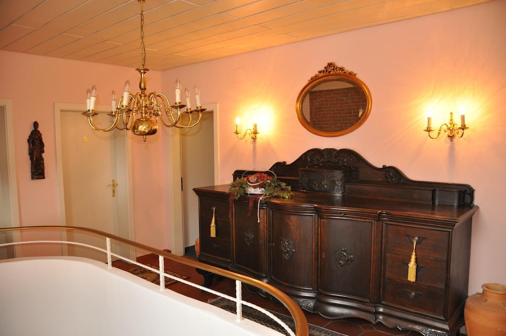 Gaestehaus Ullmannshof Kirchheim am Neckar Eksteriør billede